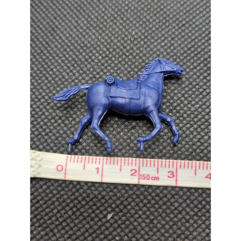 (17) Horse Cavalry Miniatures 1/72 Scale